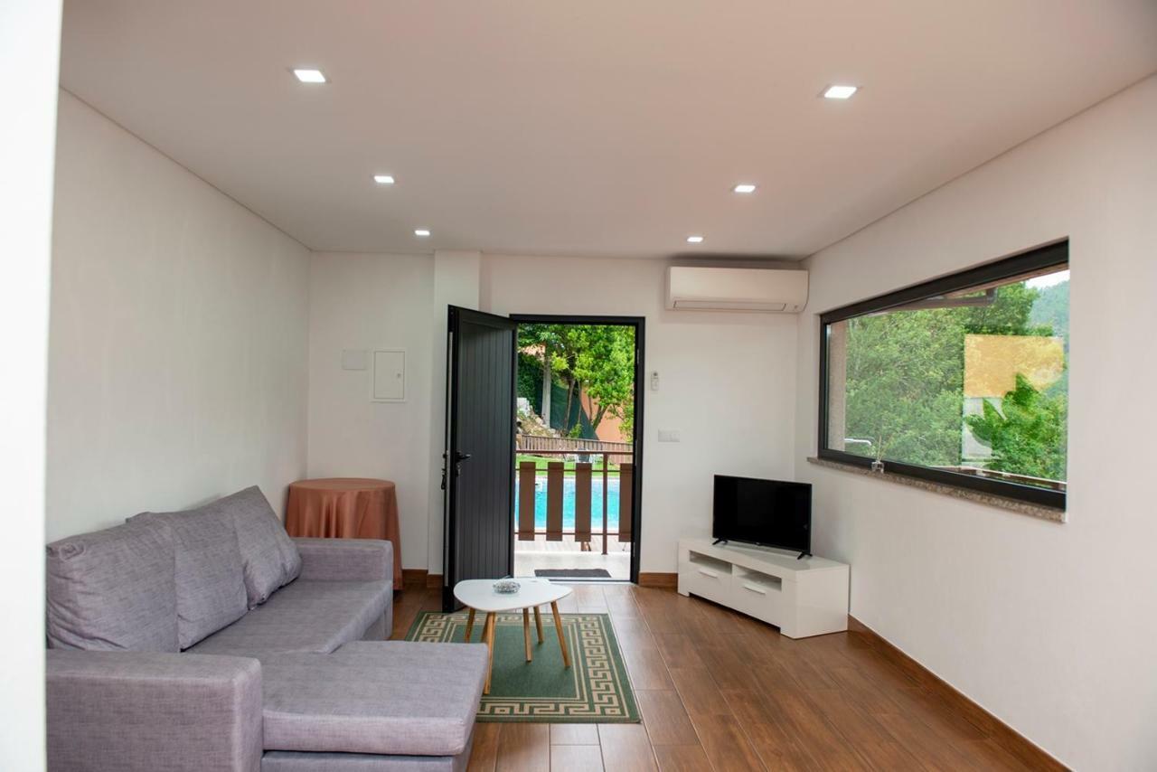 Casa Encosta Do Geres-Ferias No Geres Villa วีเอย์รา ดู มีโญ ภายนอก รูปภาพ
