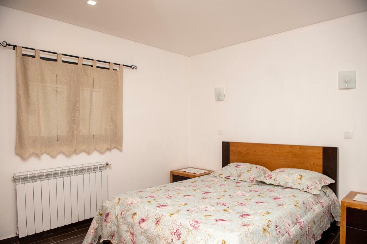 Casa Encosta Do Geres-Ferias No Geres Villa วีเอย์รา ดู มีโญ ภายนอก รูปภาพ
